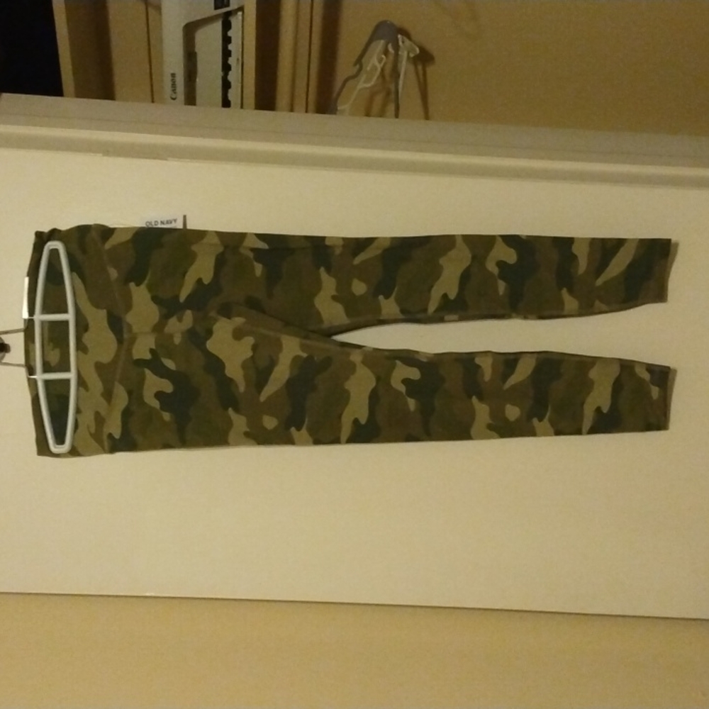 Camo leggings